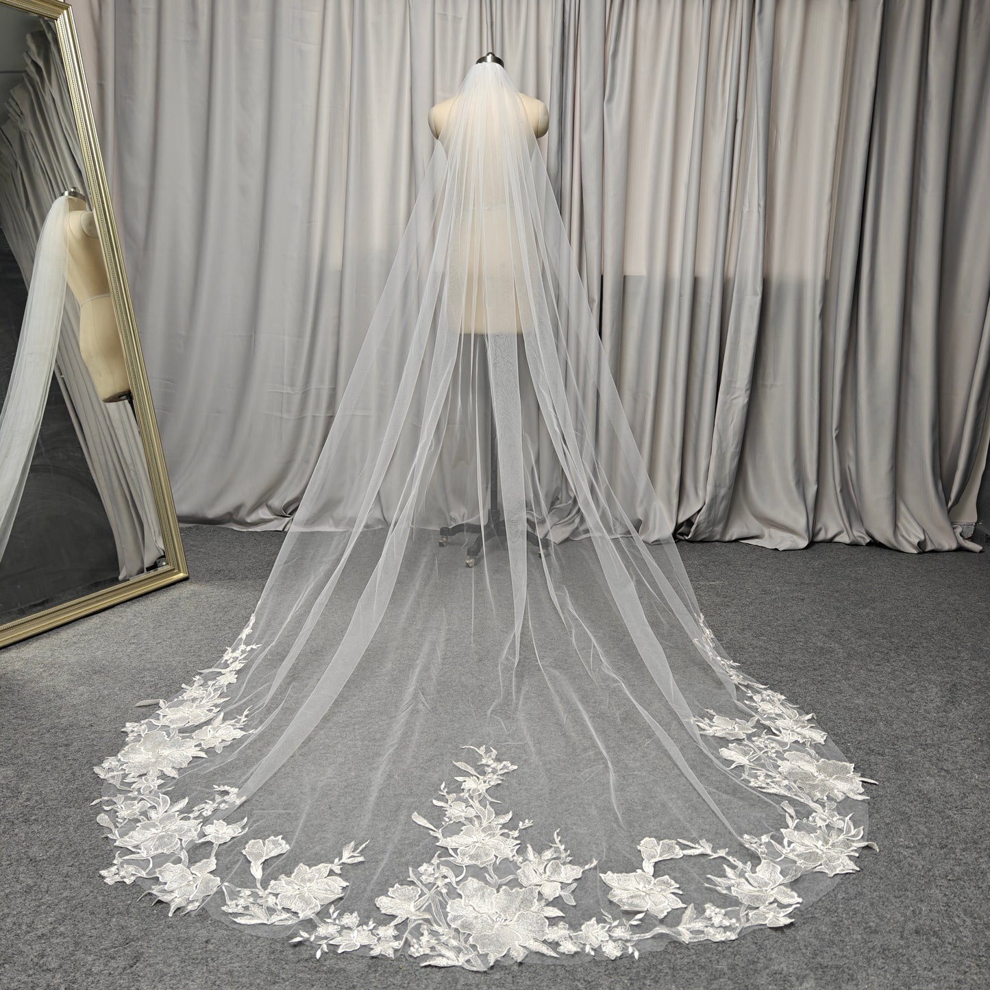 Cathedral Large Petal Floral Vine Lace Trim Cascade Veil - Luna Bloom