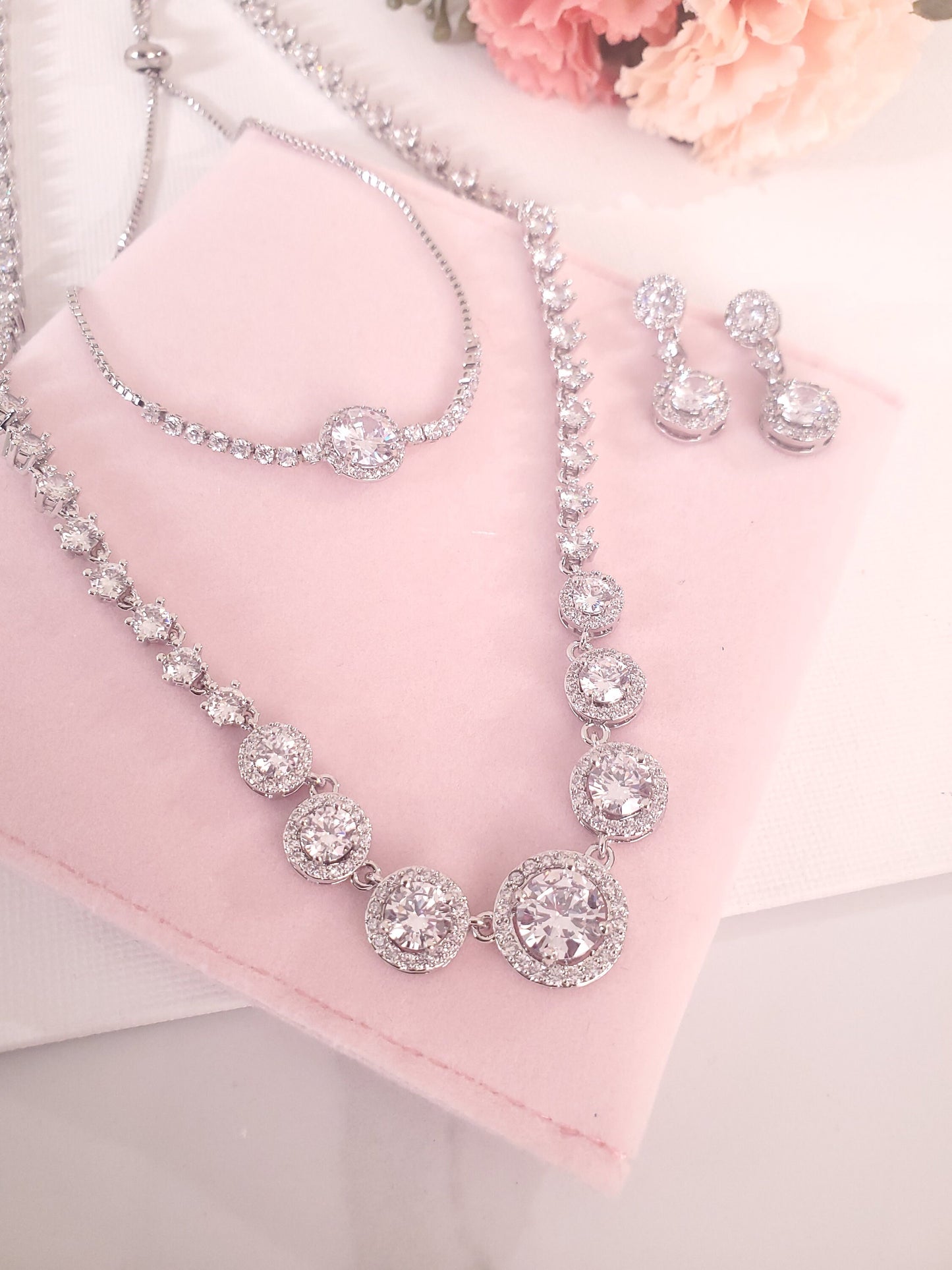 Round Bridal Necklace Set,Silver Wedding Earrings, jewellery set for brides, maid of honor gifts, cubic zirconia earrings