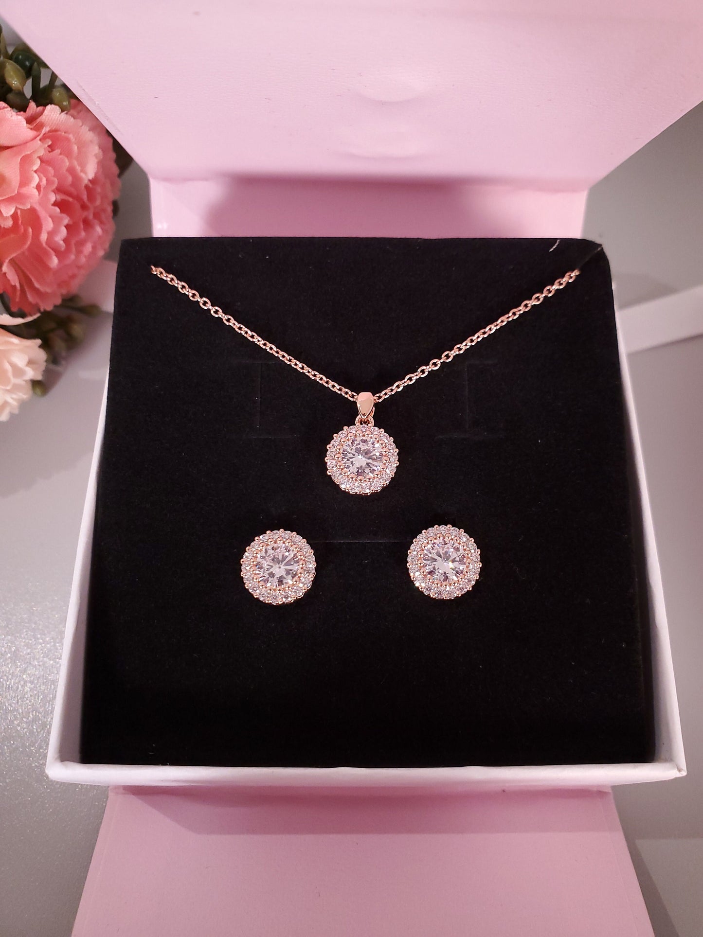 Bridal stud earrings silver diamond stud earrings Round bridal earrings minimalist bridesmaids gift bridesmaids jewelry