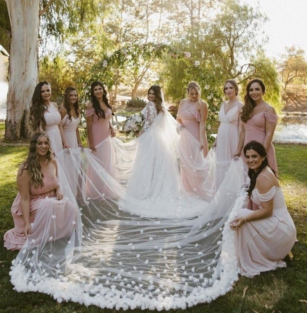 3d flower veil Cathedral Veil floral veil bridal veil Wedding Veil Chapel Veil Cathedral Veil white ivory veil Wedding Veil