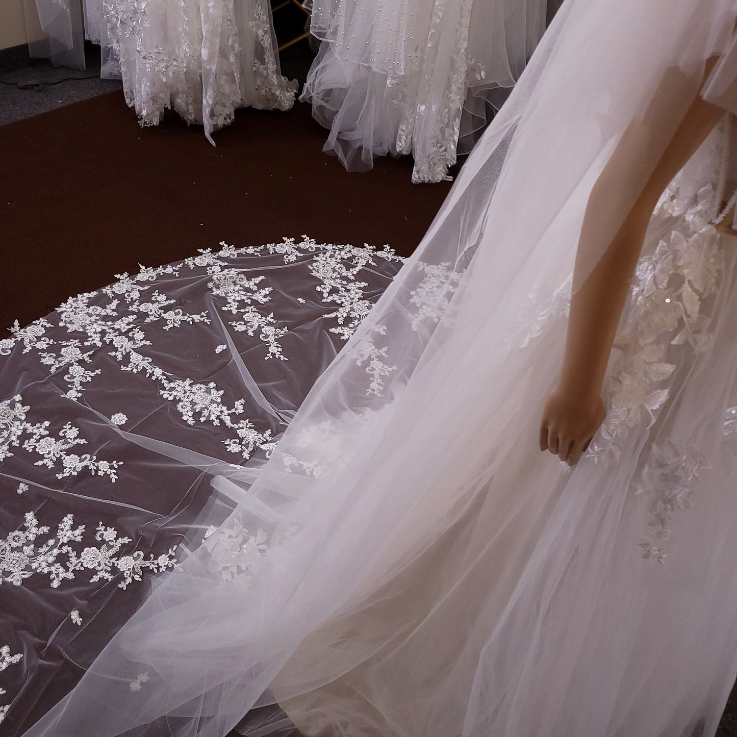 Luxury bridal veil statement veil cathedral veil illusion tulle lace veil elegant wedding veil