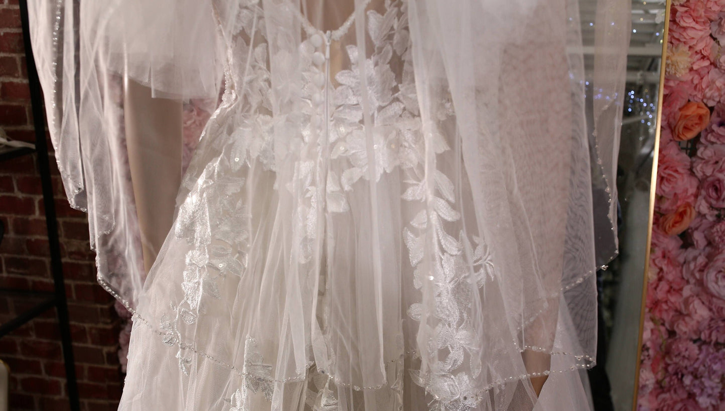 Handcrafted Bead and Pearl Edge Bridal Veil for Timeless Elegance – Wedding Accessories – Glamorous Ceremony Accent