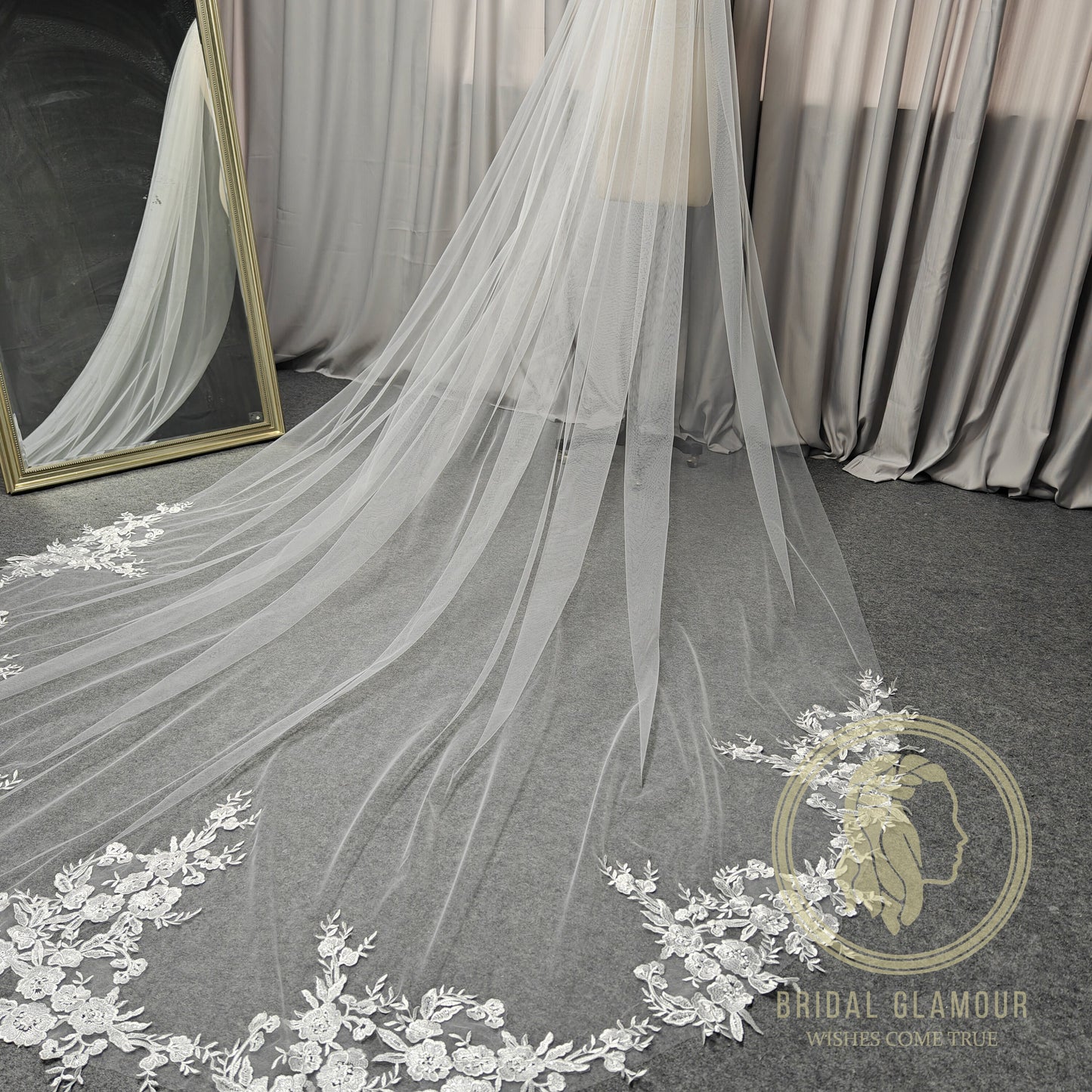Long veil cathedral wedding veil with lace ivory wedding veil