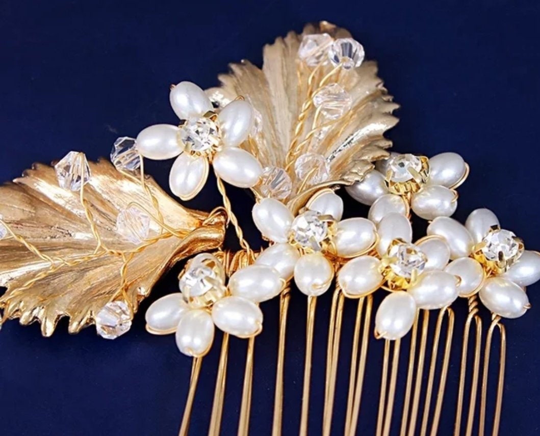 Vintage bridal comb, gold bridal comb, bridal haircomb, vintage bridal comb, wedding haircomb, bridal hairpiece, wedding hairpiece, haircomb