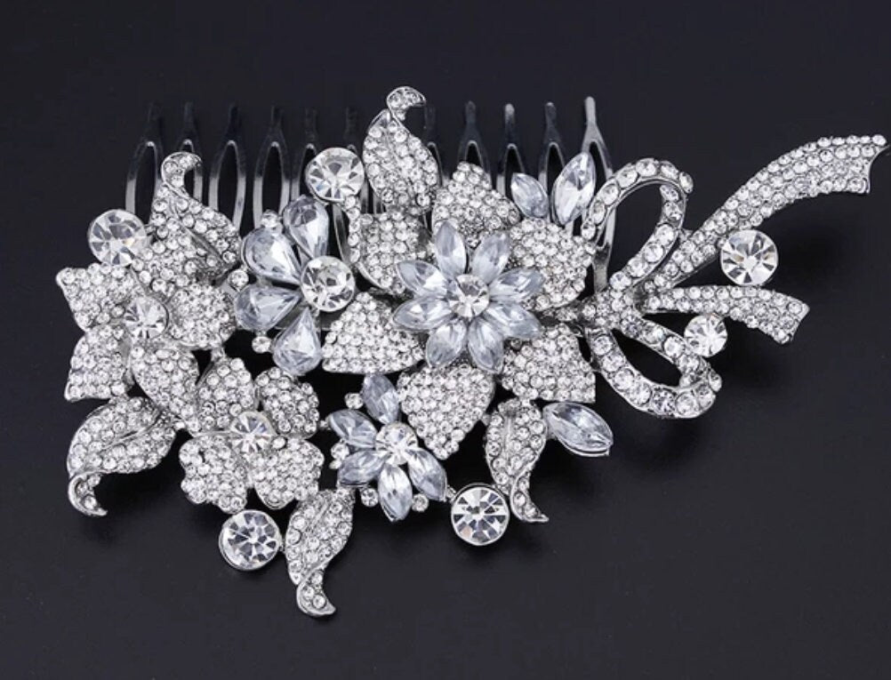 bridal hair comb,crystal hair comb,bridal comb,wedding comb,bridal hair accessories,sparkling hair comb,vintage hair comb,hair accessories