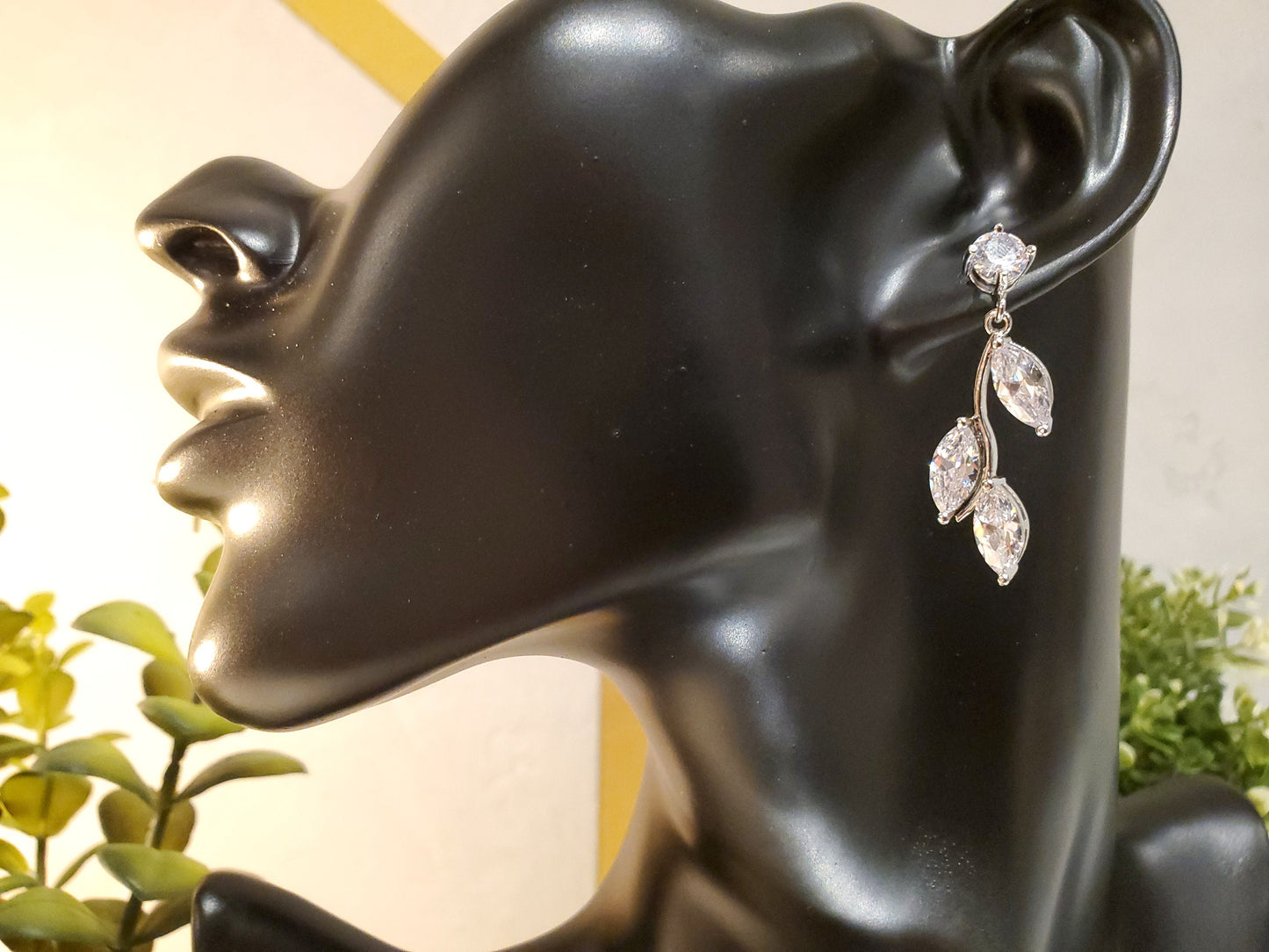 Wedding Jewelry Set, Bridesmaid Jewelry Set, Brides Earrings Adjustable Bracelet, Leaf Drops Silver Bracelet and Earrings Set