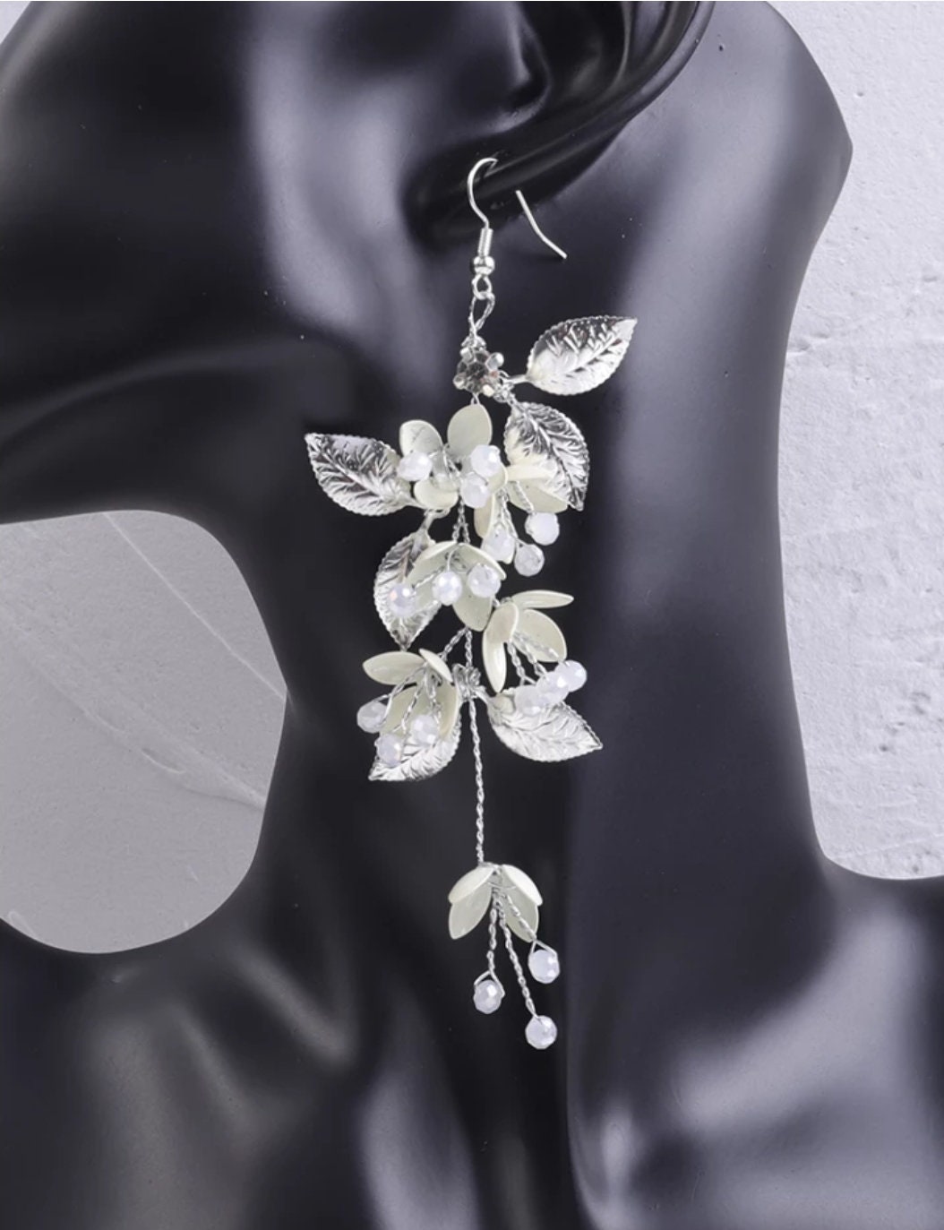 Floral bride earrings floral Boho vine earrings floral wreath bridal earrings boho earrings for brides boho bridal earrings vine gold