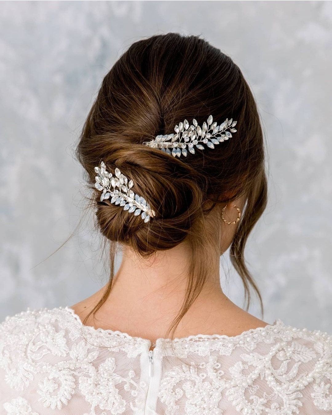 Blue wedding best sale hair accessories