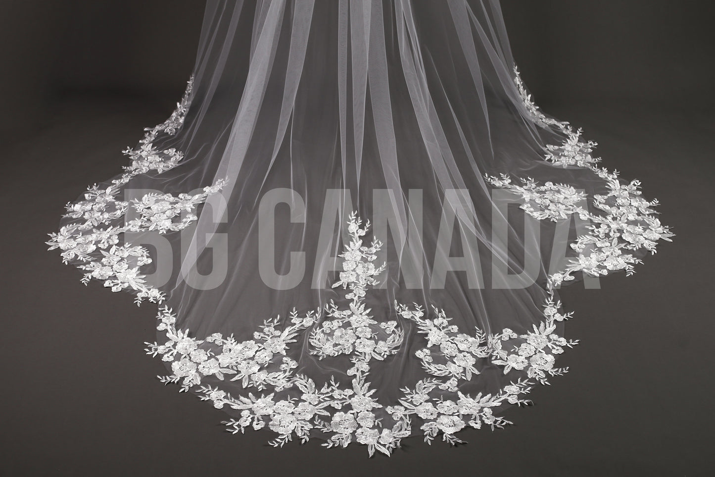 Cathedral Scallop Veil with Floral Cluster Lace Trim Cascade - Lorelei Blossom