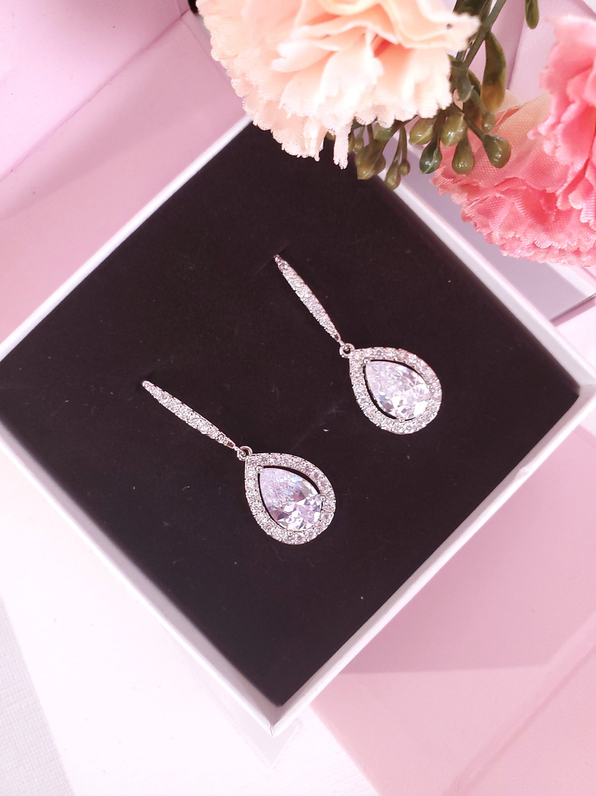 Bridal earrings silver teardrop wedding dangle earrings silver crystal earrings