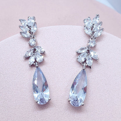 Swarovski earrings Earrings Wedding Earrings for brides crystal earrings drop diamond earrings for brides bridal jewelry sets