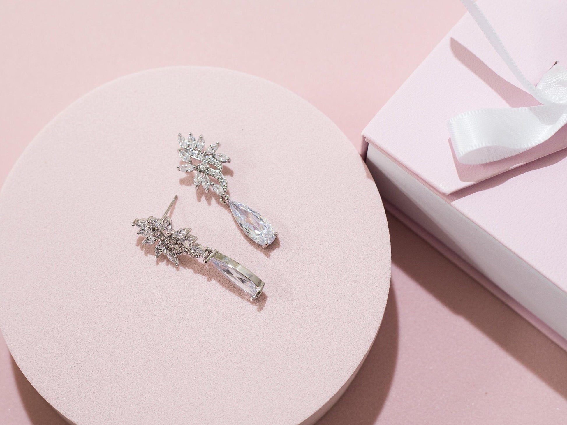 Bridesmaid Proposal jewelry Box Bridesmaid Gift Bridesmaid Proposal earrings Bachelorette Party Favour Thank you for being my bridesmaid