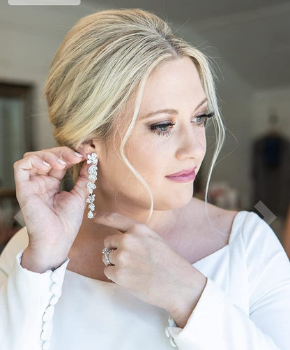 2024 most popular Bridal earrings long Dainty Bridal earrings statement earrings silver wedding earrings bridal jewelry crystal dangle drop