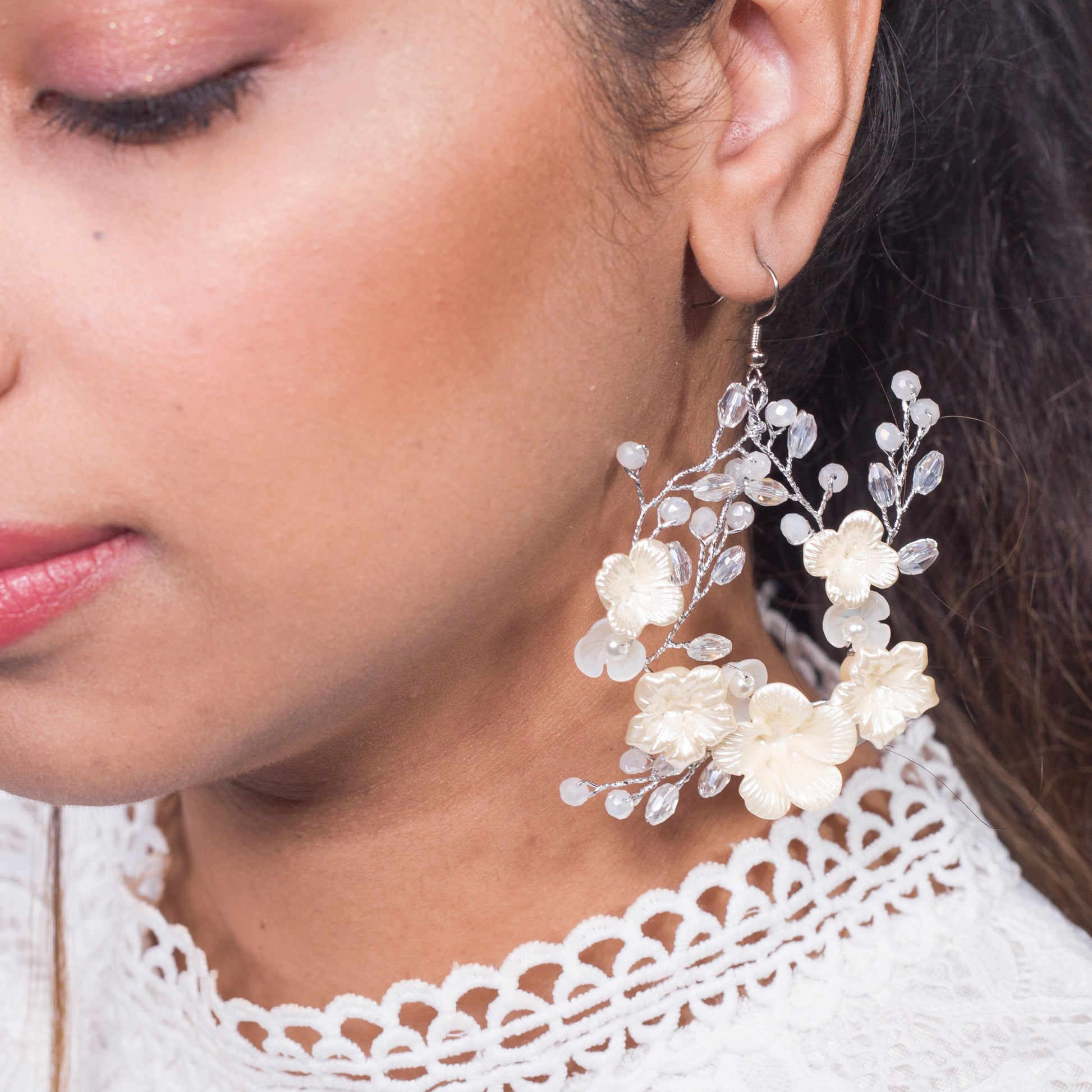 Boho hoop Bridal earring floral Boho vine earrings floral wreath