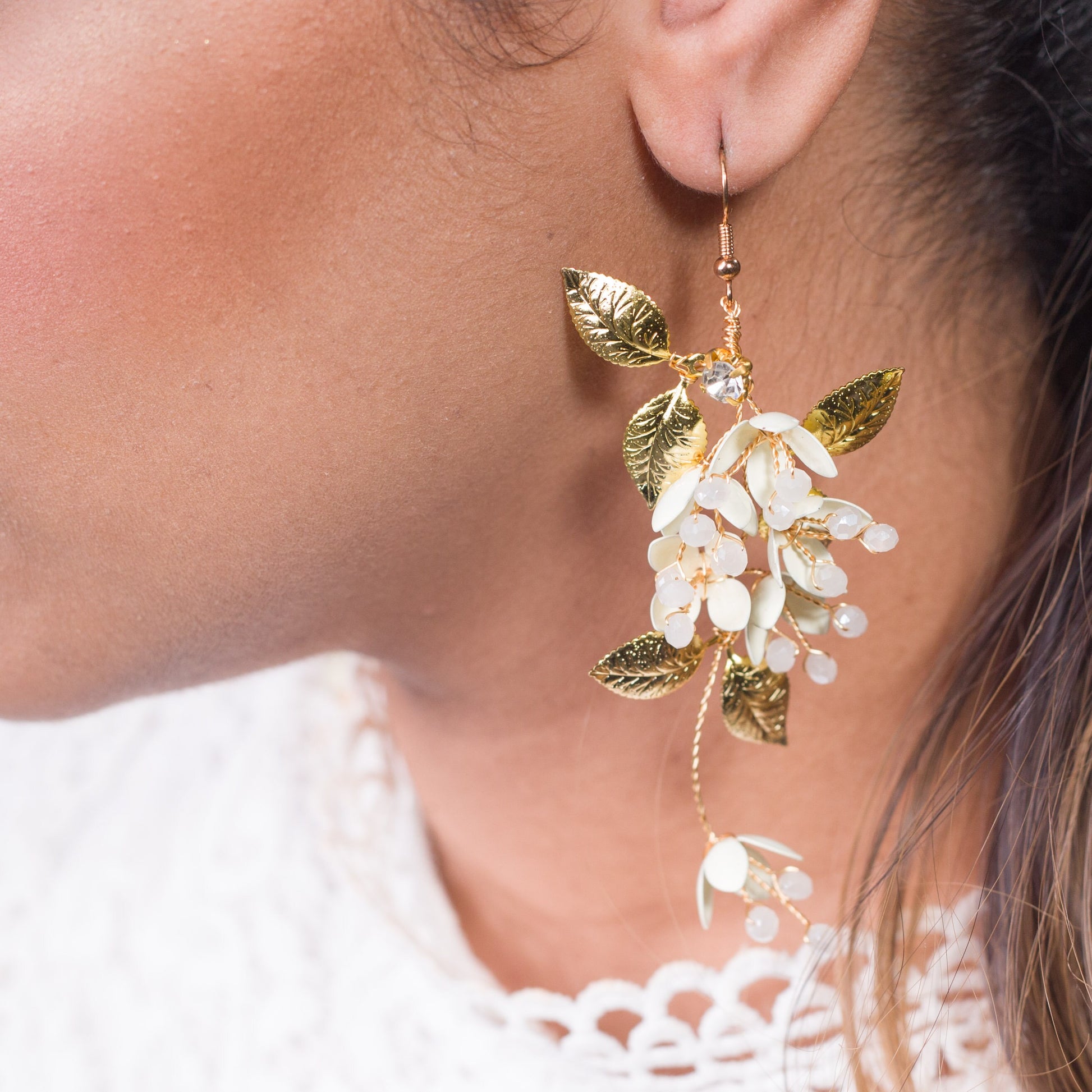 Floral bride earrings floral Boho vine earrings floral wreath bridal earrings boho earrings for brides boho bridal earrings vine gold