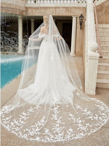 Luxury bridal veil statement veil cathedral veil illusion tulle lace veil elegant wedding veil