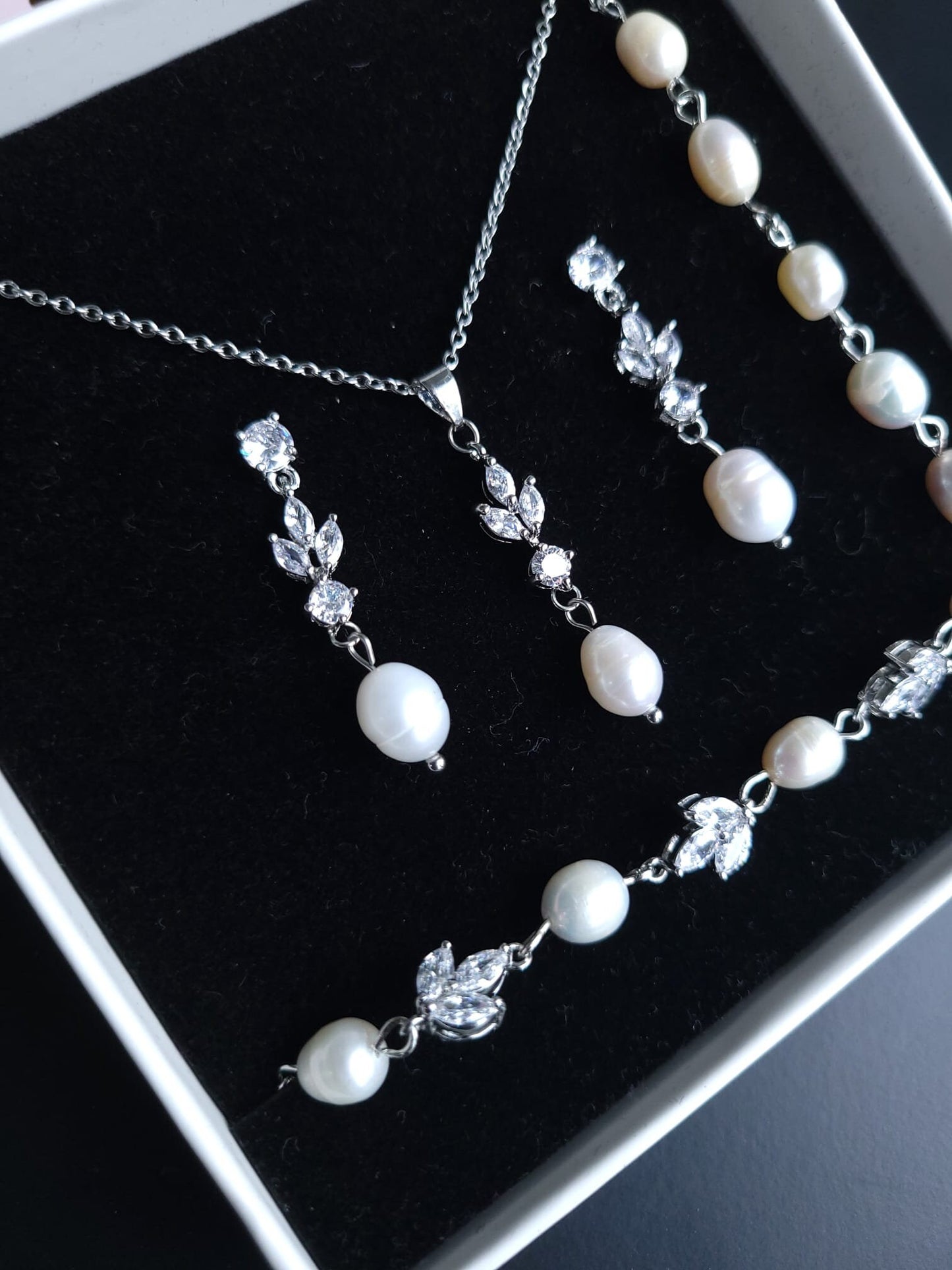 Freshwater pearl jewelry set with Backchain bridal pearl necklace set freshwater pearl wedding jewelry necklace with pearl back chain