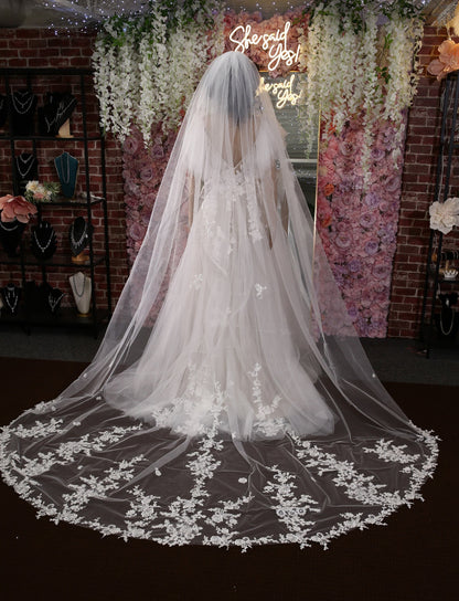 Luxury bridal veil statement veil cathedral veil illusion tulle lace veil elegant wedding veil