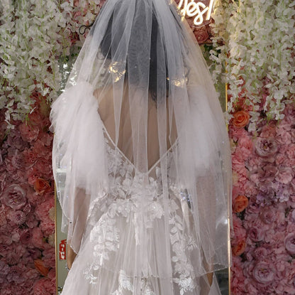 Handcrafted Bead and Pearl Edge Bridal Veil for Timeless Elegance – Wedding Accessories – Glamorous Ceremony Accent
