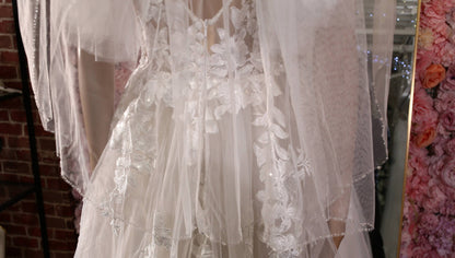 Handcrafted Bead and Pearl Edge Bridal Veil for Timeless Elegance – Wedding Accessories – Glamorous Ceremony Accent