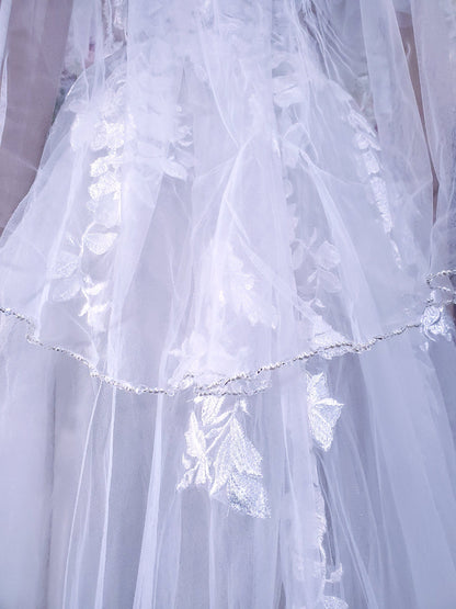 Pearl beaded veil short fingertip veil with beaded pearls gorgeous short veil fingertip veil beaded edged