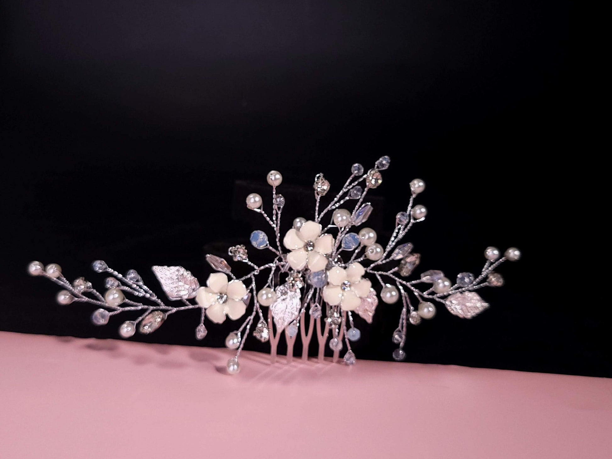 Bridal hair comb silver flower wedding hair comb wedding hair accessory bridal hair piece white flower hair comb for brides