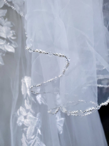 Pearl beaded veil short fingertip veil with beaded pearls gorgeous short veil fingertip veil beaded edged