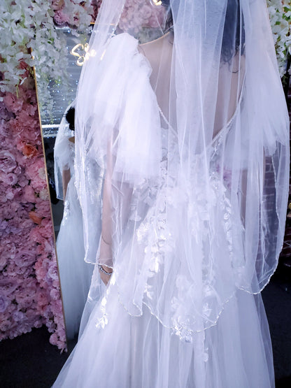 Pearl beaded veil short fingertip veil with beaded pearls gorgeous short veil fingertip veil beaded edged