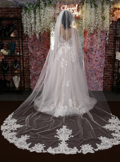 Wedding veil with Comb bridal veil ivory veil cathedral veil soft tulle bridal veil