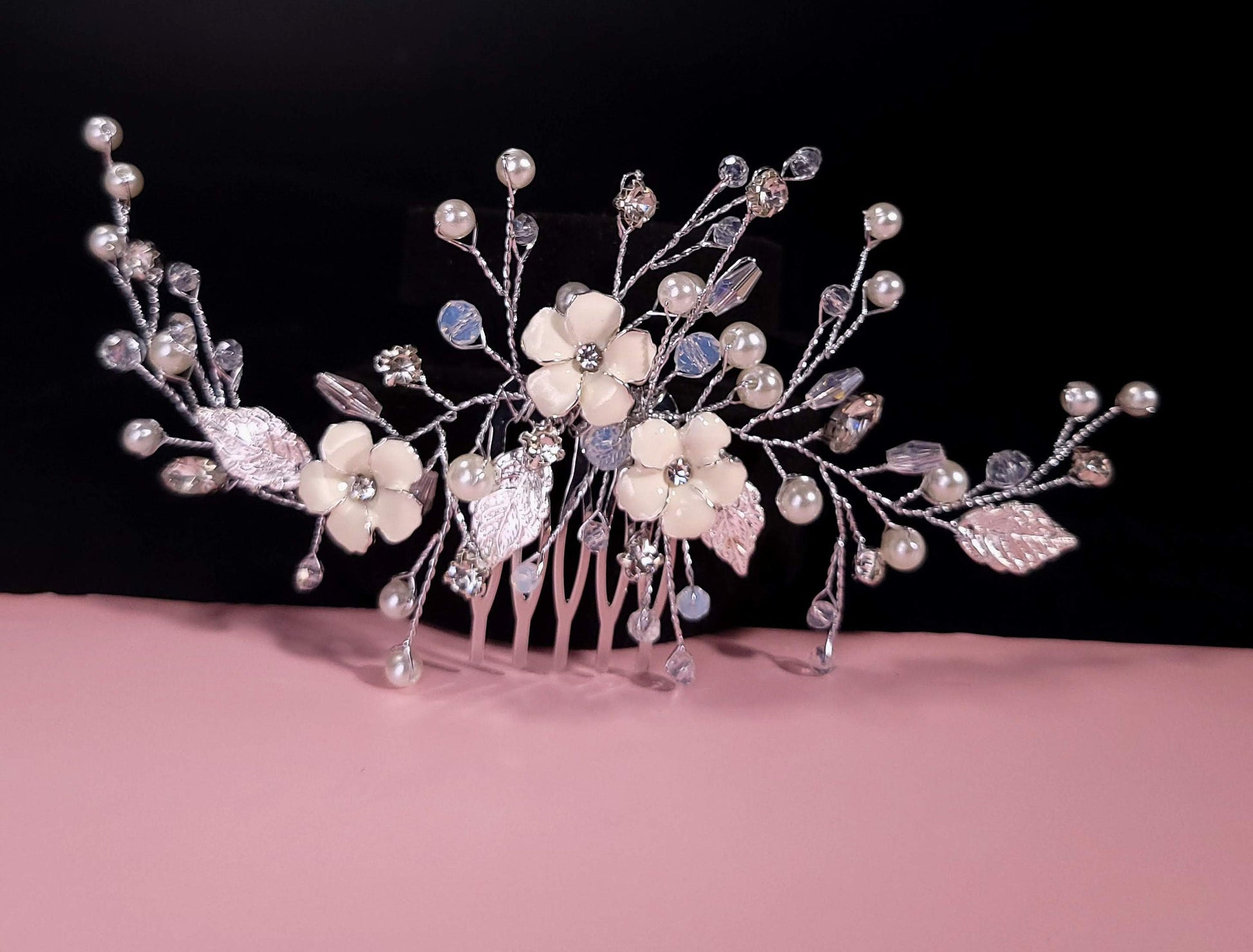 Bridal hair comb silver flower wedding hair comb wedding hair accessory bridal hair piece white flower hair comb for brides