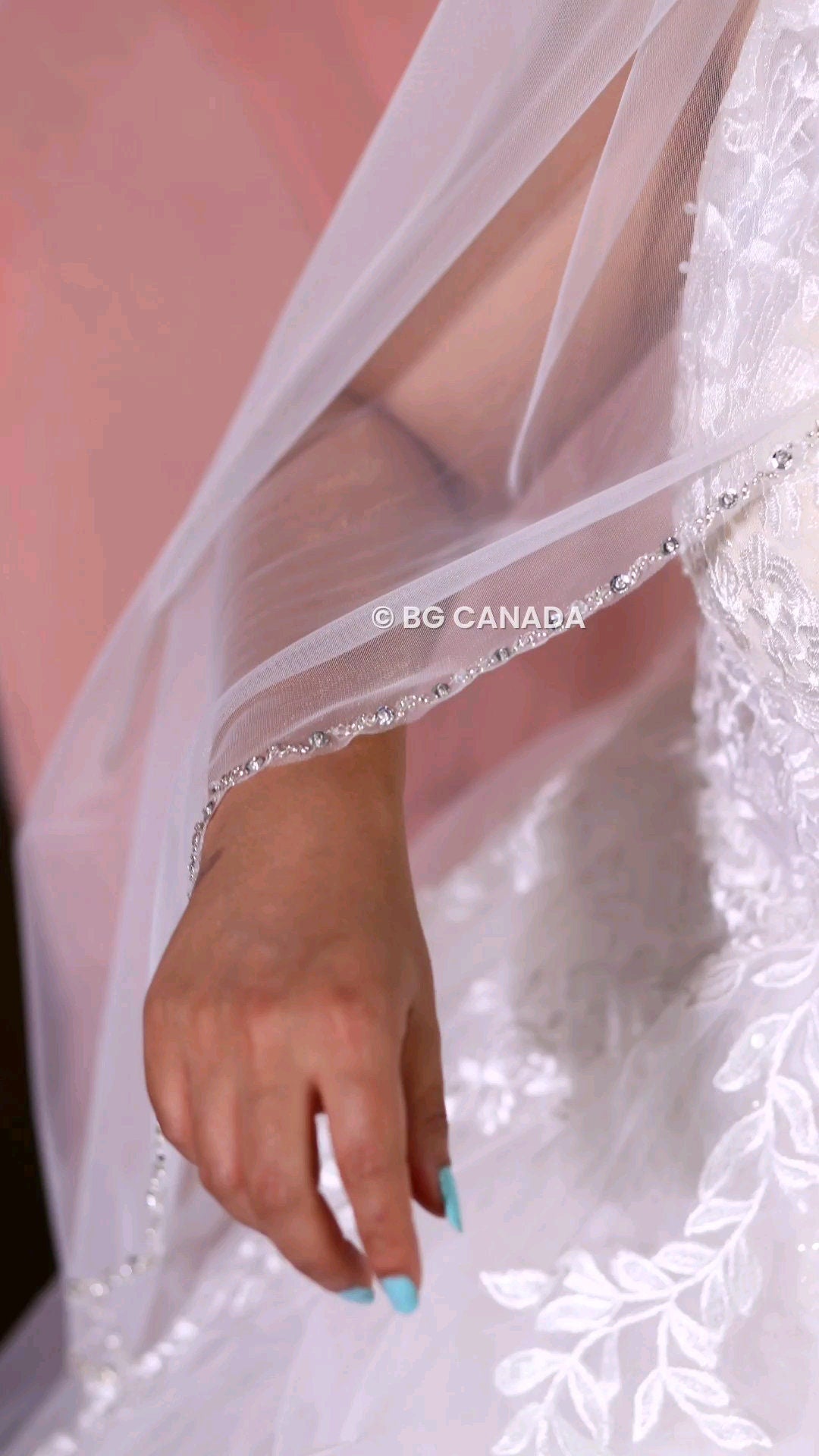 Sequin Edge Bridal Veil: Short Tulle Wedding Veil, Ivory