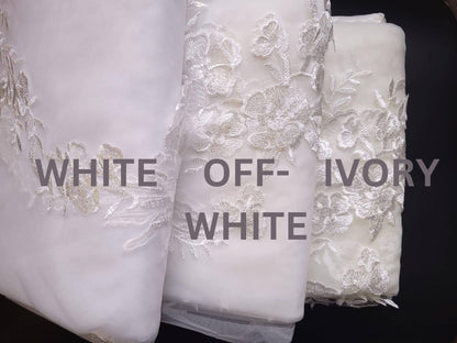Small Floral Lace Wedding Veil: Short Fingertip Bridal Veil