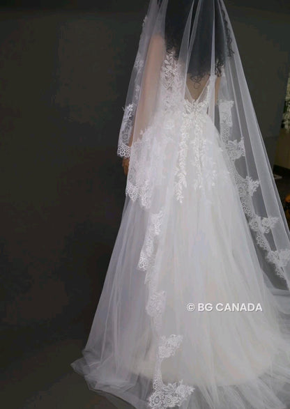 Eyelash Lace Wedding Veil: Ivory Drop Veil, 300cm