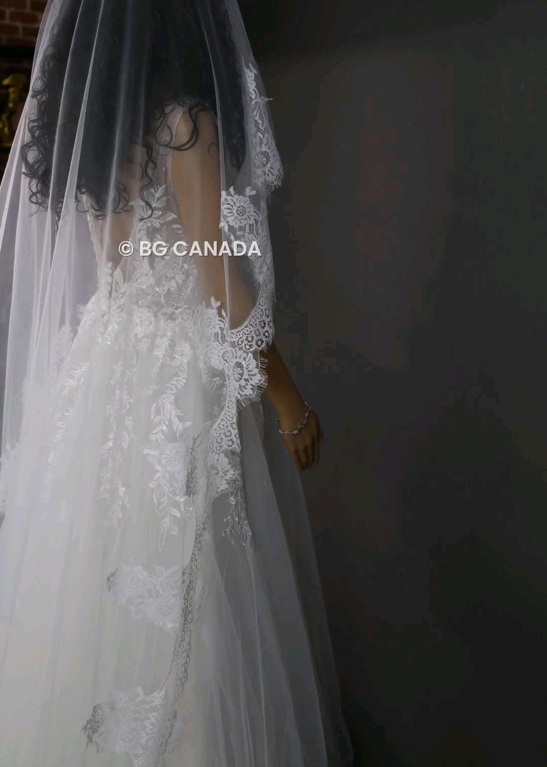 Eyelash Lace Wedding Veil: Ivory Drop Veil, 300cm