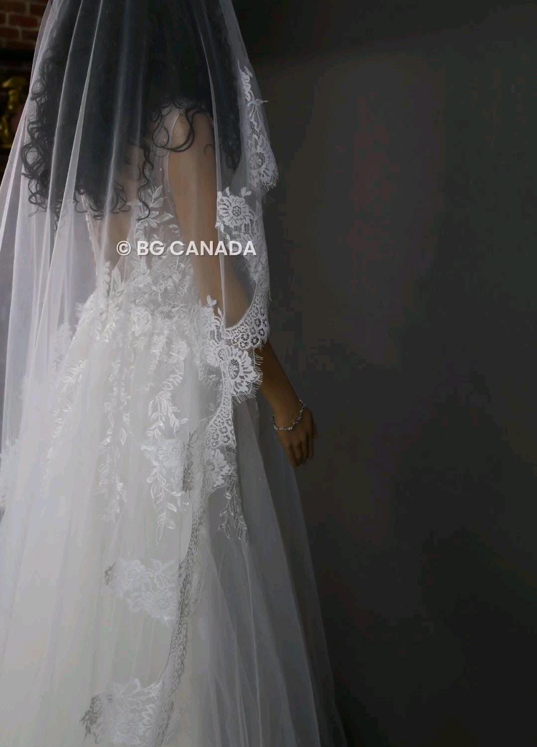 Eyelash Lace Wedding Veil: Ivory Drop Veil, 300cm