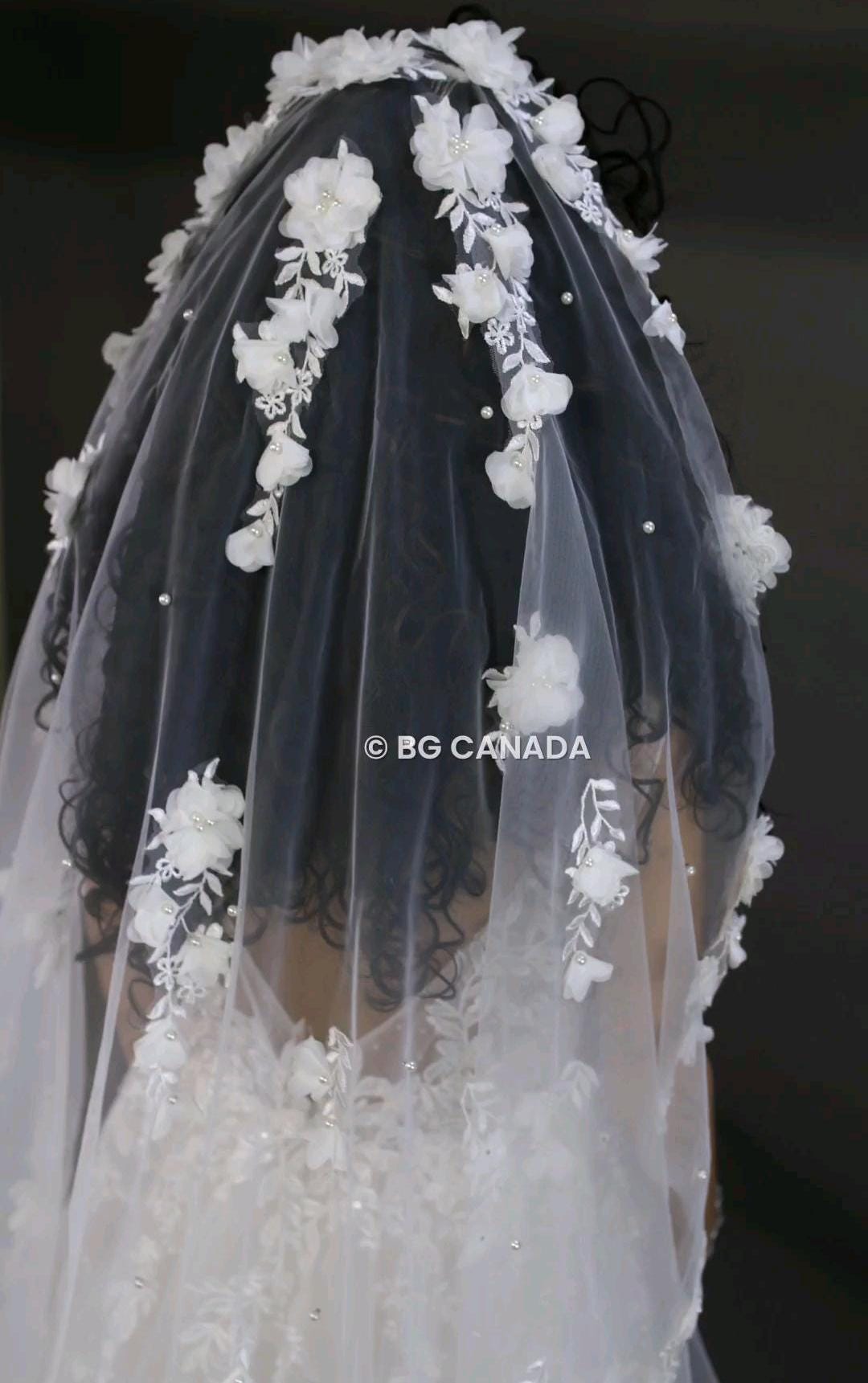 3D Floral Pearl Bridal Veil: Embroidered Tulle Chapel Veil