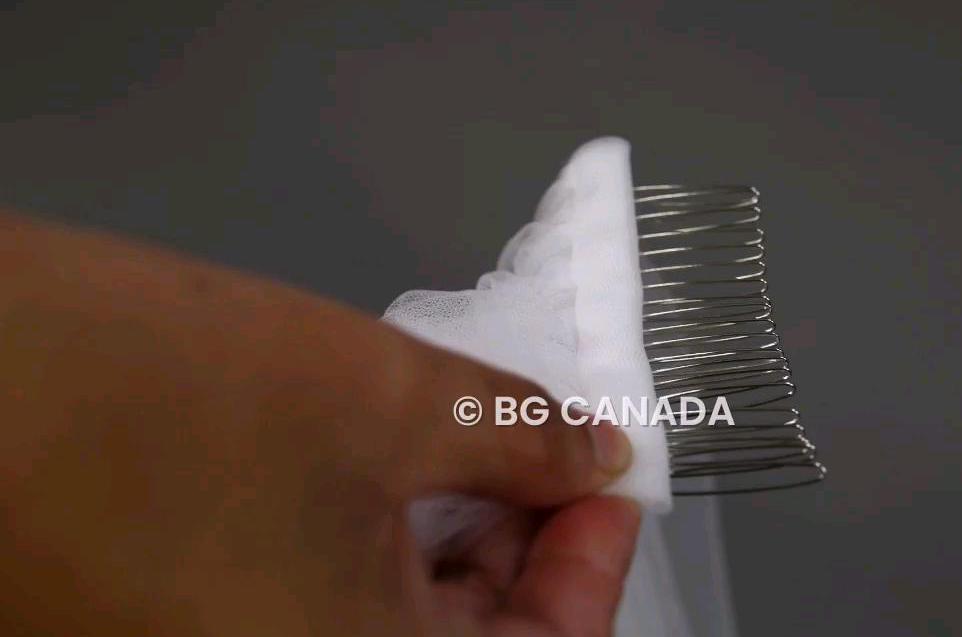 Small Floral Lace Wedding Veil: Short Fingertip Bridal Veil