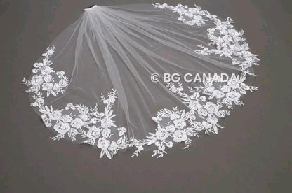 Small Floral Lace Wedding Veil: Short Fingertip Bridal Veil