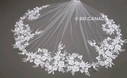 Small Floral Lace Wedding Veil: Short Fingertip Bridal Veil