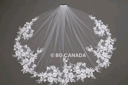 Small Floral Lace Wedding Veil: Short Fingertip Bridal Veil