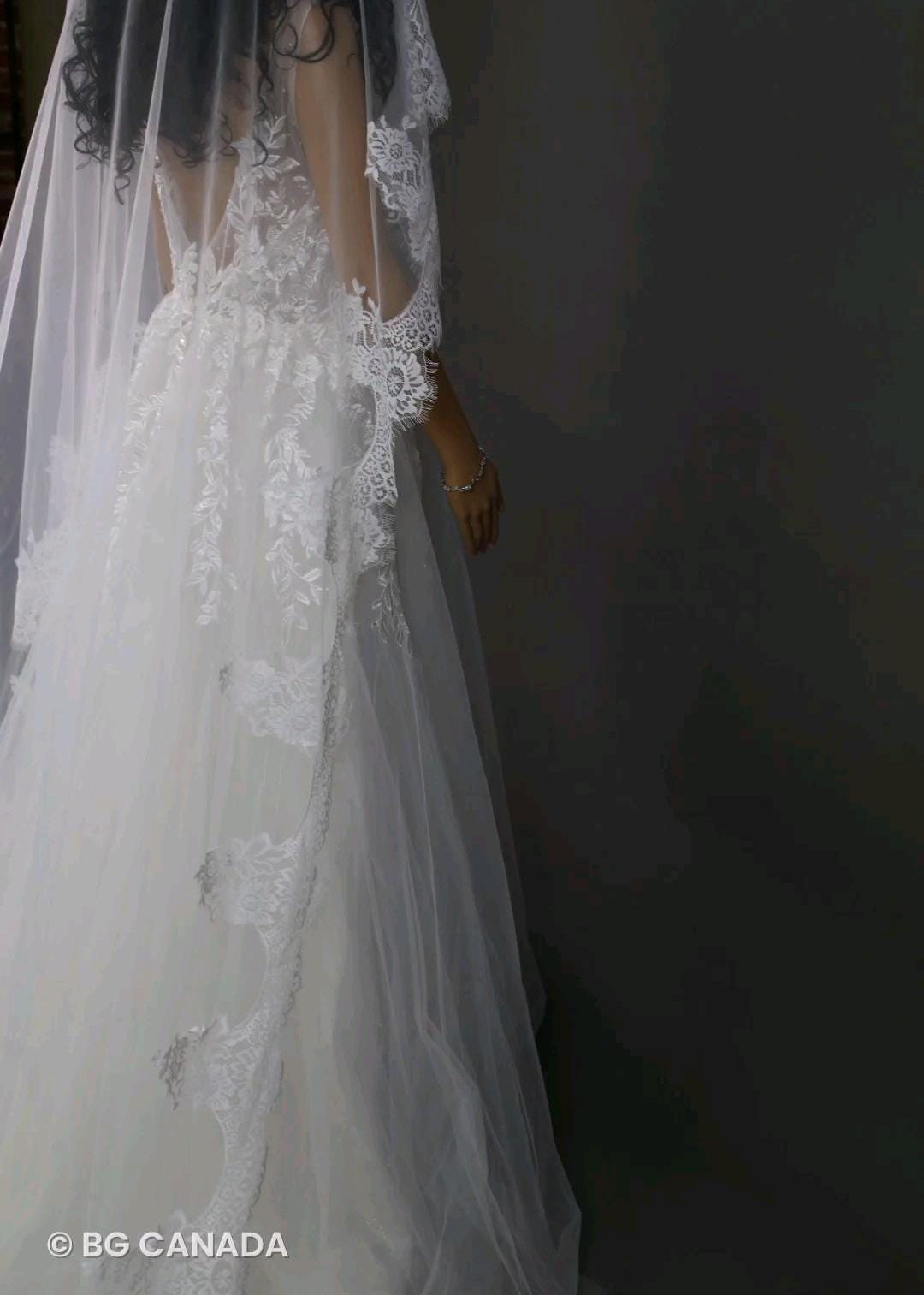 Mantilla Lace Wedding Veil Chantilly Lace Mantilla Veil Fingertip Veil Mantilla Lace Veil Lace Wedding Veil Fingertip Rose Lace eyelash Veil