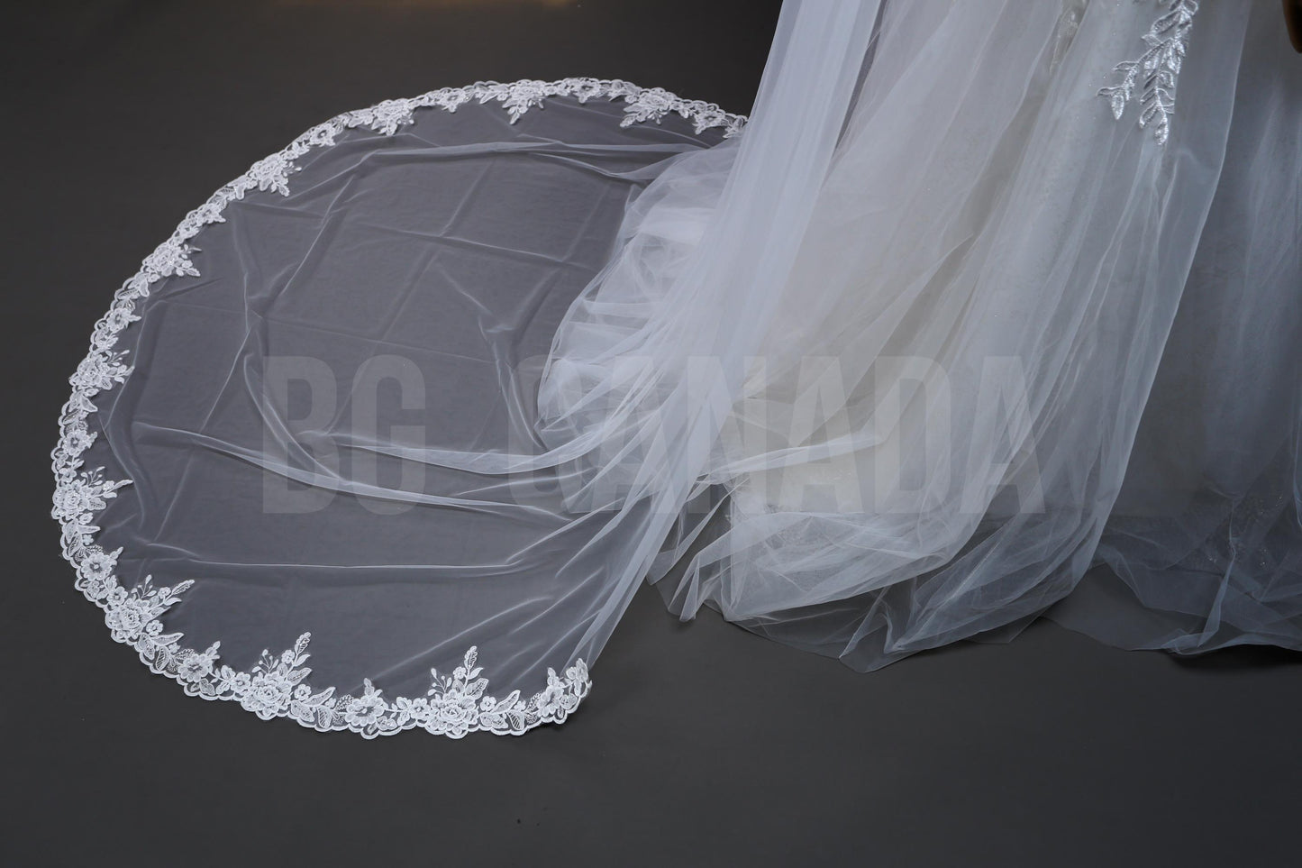 Rose flower cathedral Wedding Veil: Ivory Tulle with Rose Floral Lace Edge