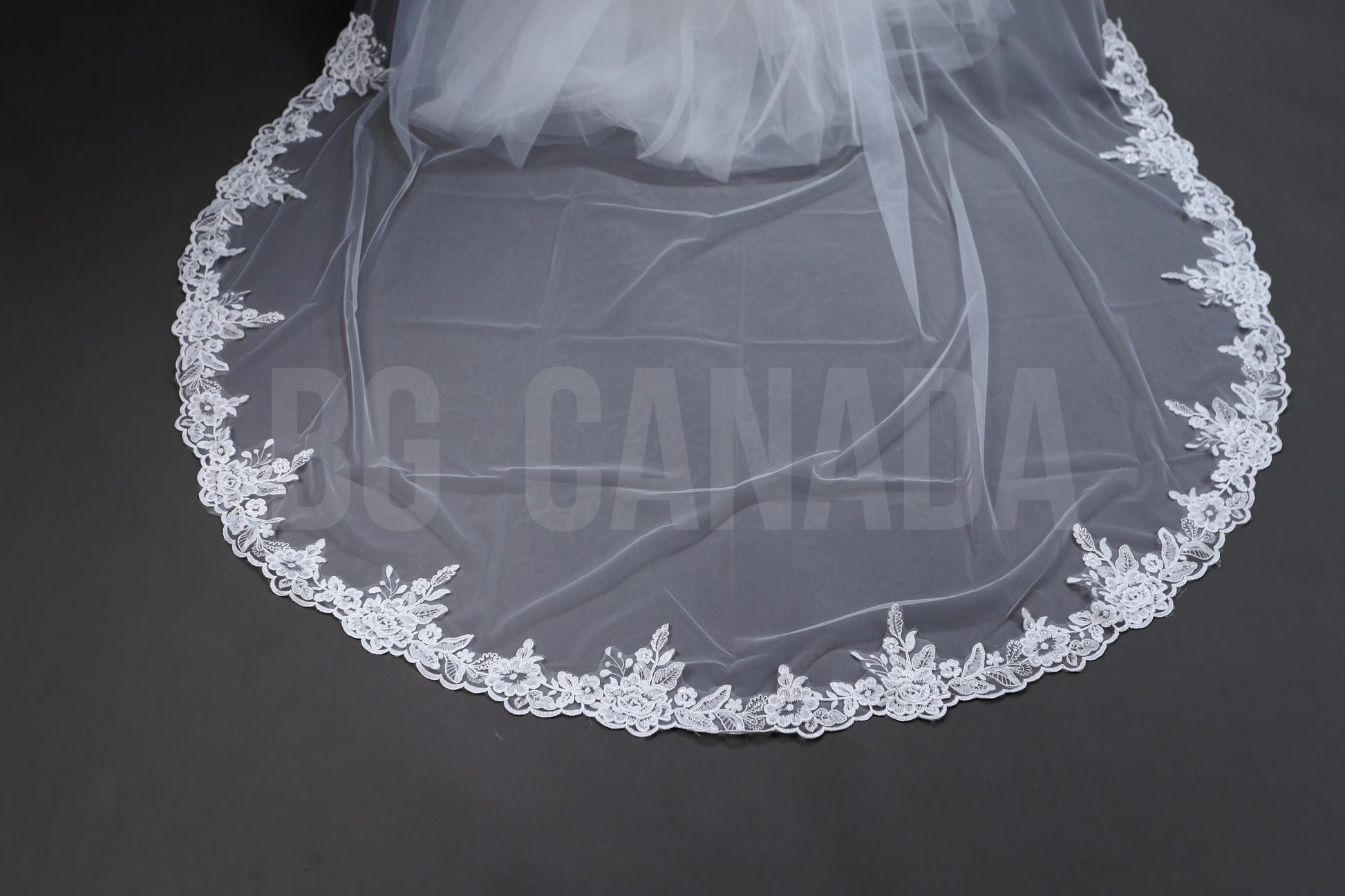 Rose flower cathedral Wedding Veil: Ivory Tulle with Rose Floral Lace Edge