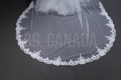 Rose flower cathedral Wedding Veil: Ivory Tulle with Rose Floral Lace Edge
