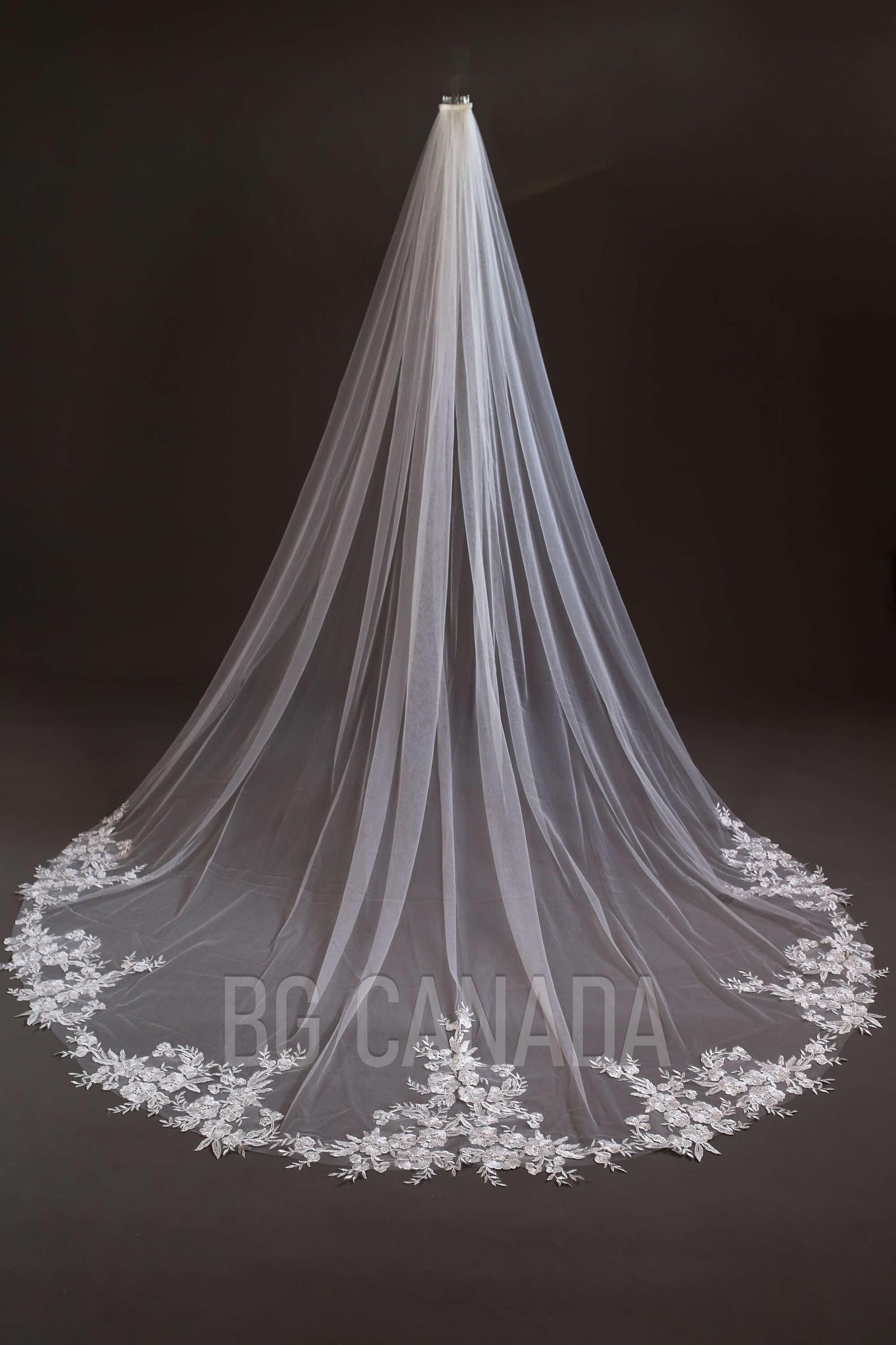 Cluster floral veil floral Lace Cathedral Wedding Veil sequined Bridal Tulle white veil with floral edge