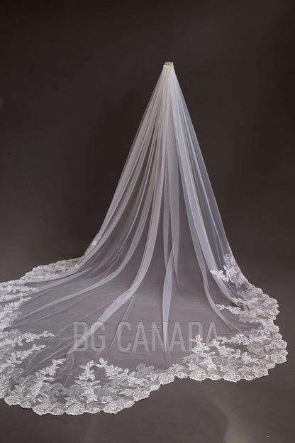 Sparkly lace Wedding Veil Scalloped Bridal Veil with Sequins unique lace edged veil