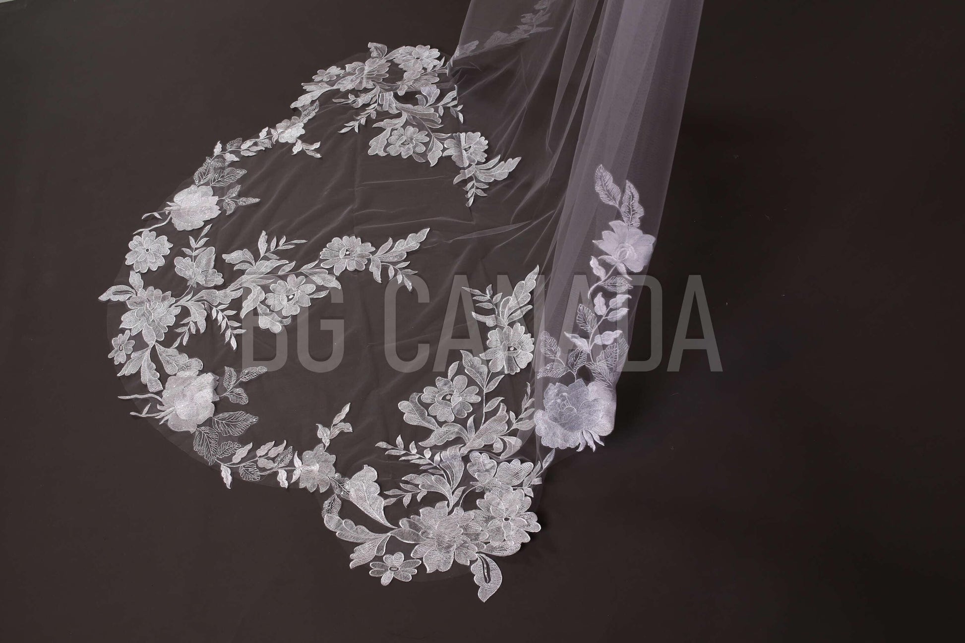 Floral Lace Cathedral Veil: Big Flower Bridal Veil