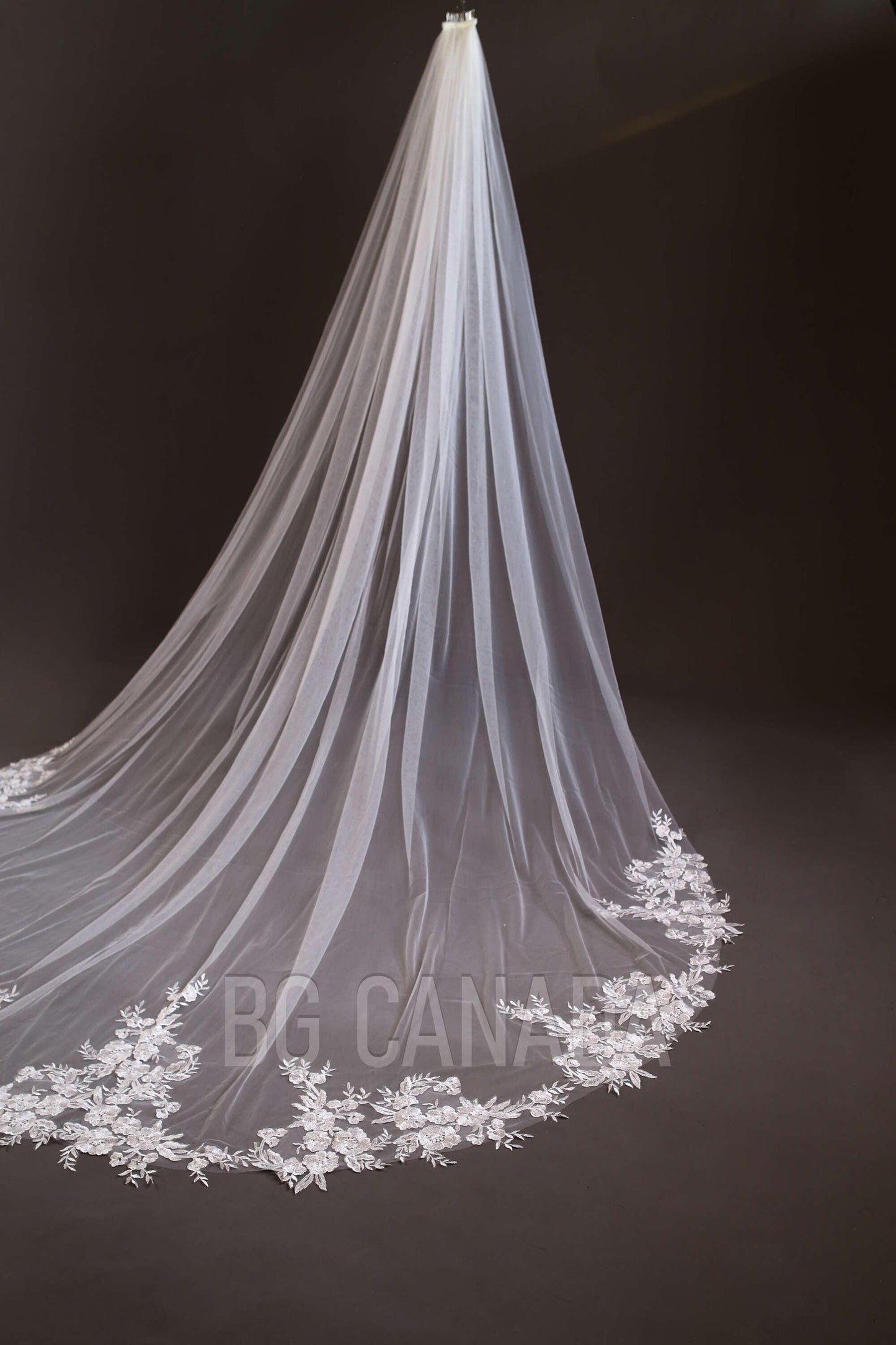 Cluster floral veil floral Lace Cathedral Wedding Veil sequined Bridal Tulle white veil with floral edge