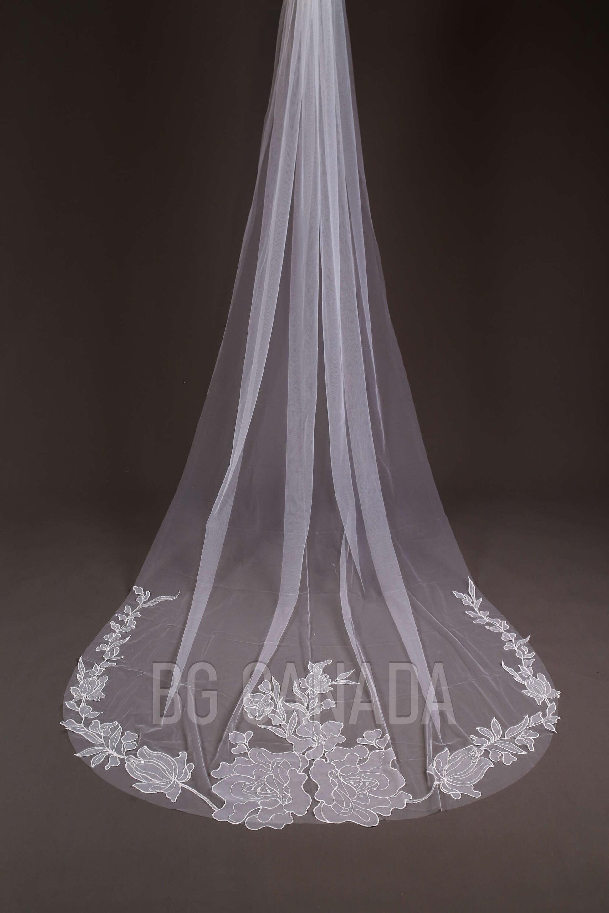 Wedding veil floral veil elegant flower wedding veil cathedral veil with big flowers ivory veil 2025 handmade veil soft tulle