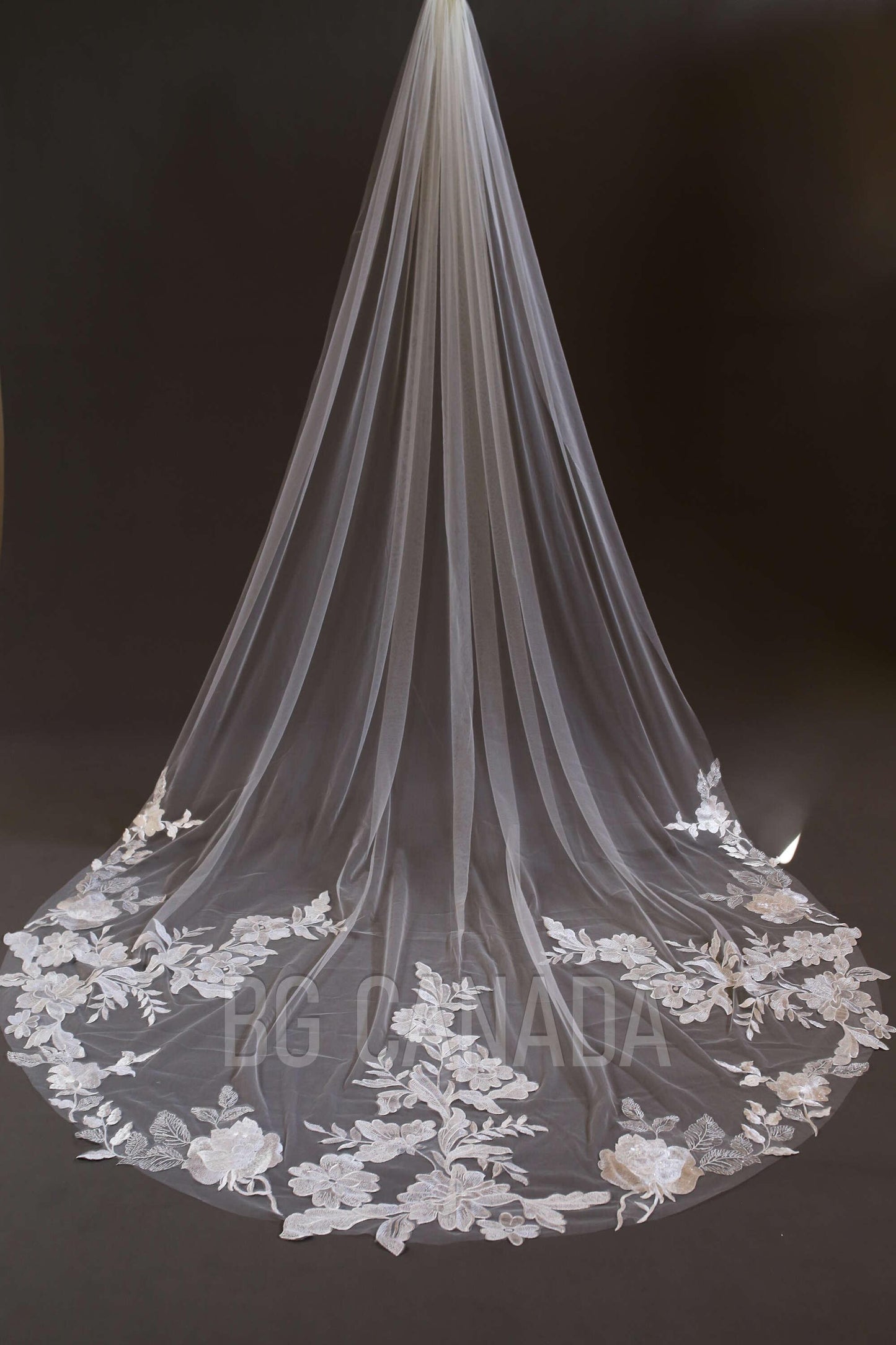 White veil wedding flower veil big floral veil lace border veil cathedral length veil custom made veil bridal illusion tulle veil